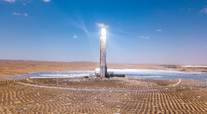 An example of concentrator solar technology, in which mirrors are used to increase the intensity of sunlight